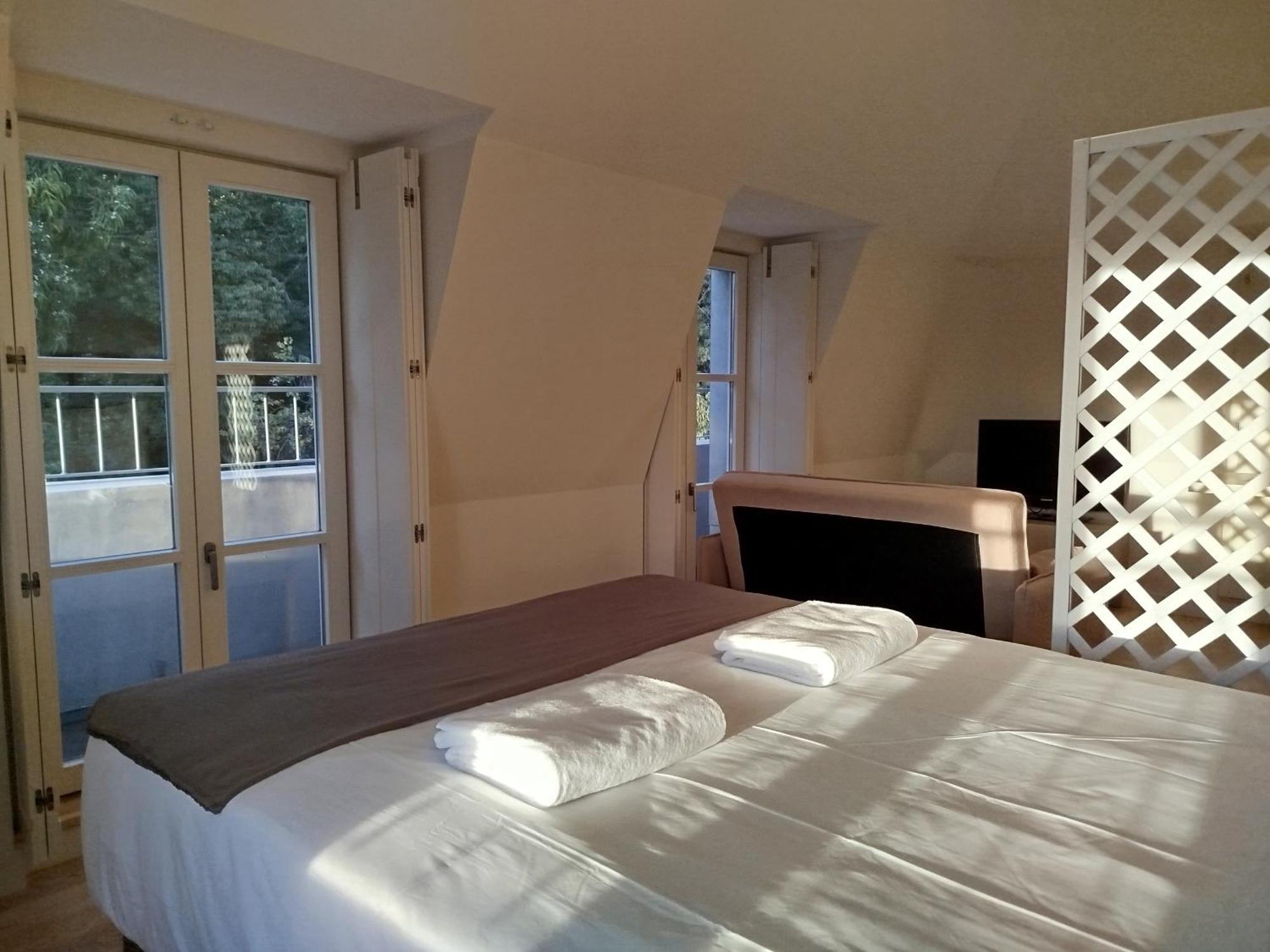 Ajuda Palace Inn Lisbon Apartments ภายนอก รูปภาพ