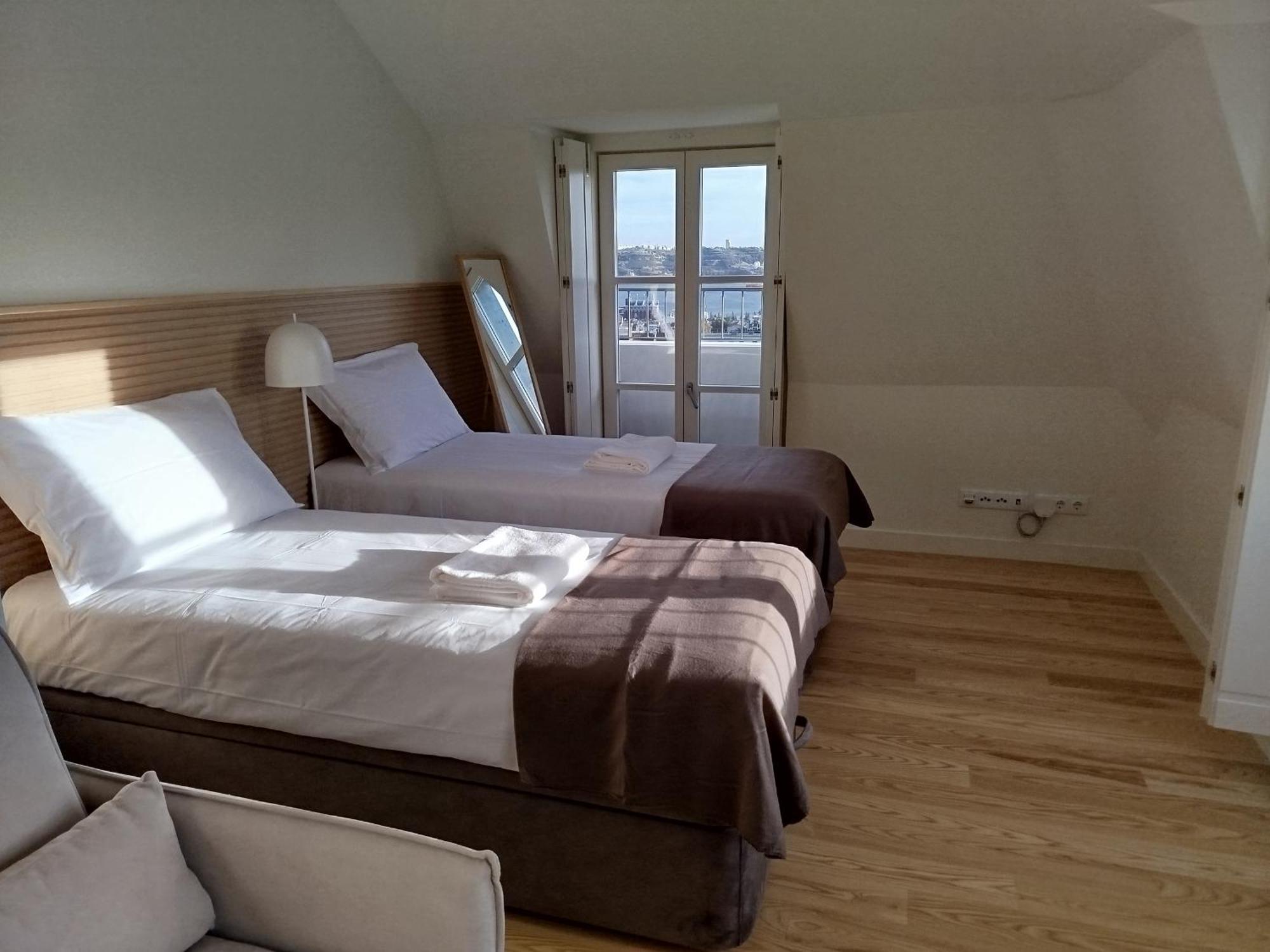 Ajuda Palace Inn Lisbon Apartments ภายนอก รูปภาพ