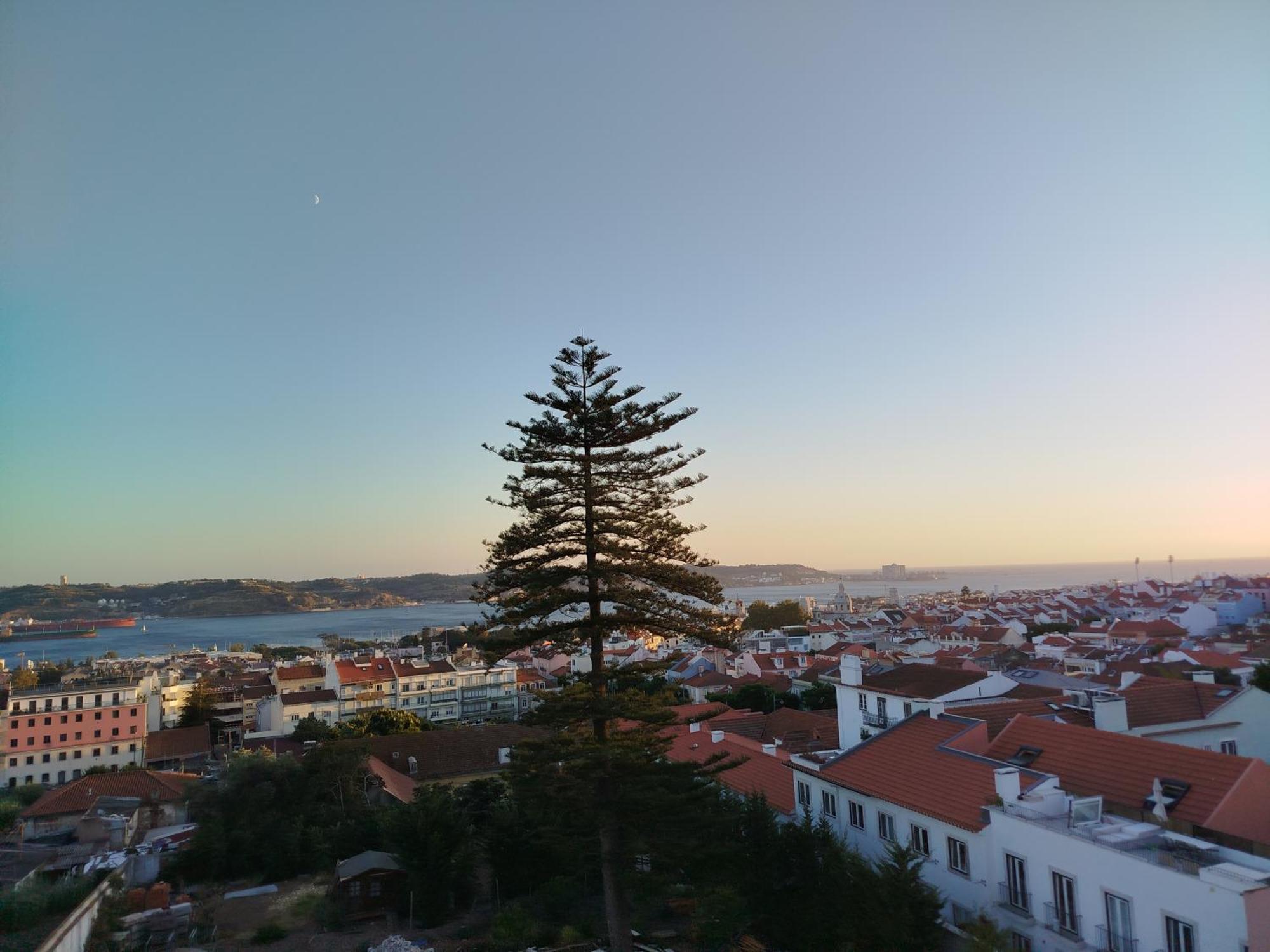 Ajuda Palace Inn Lisbon Apartments ภายนอก รูปภาพ