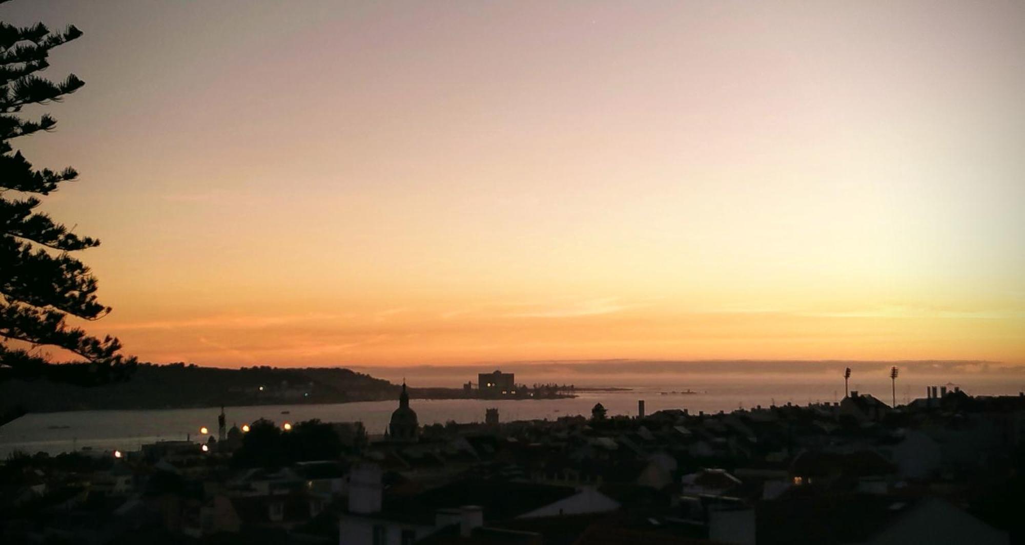 Ajuda Palace Inn Lisbon Apartments ภายนอก รูปภาพ